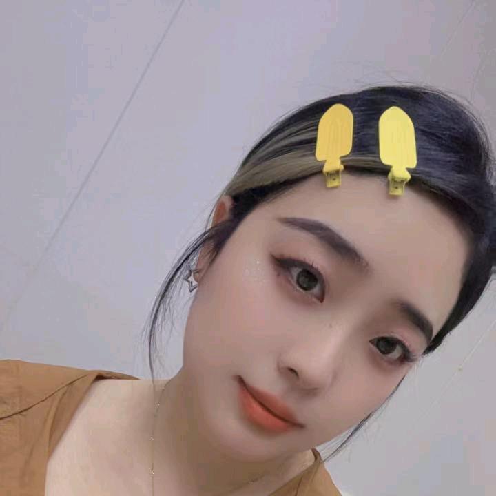 蔡蔡地表最强粉