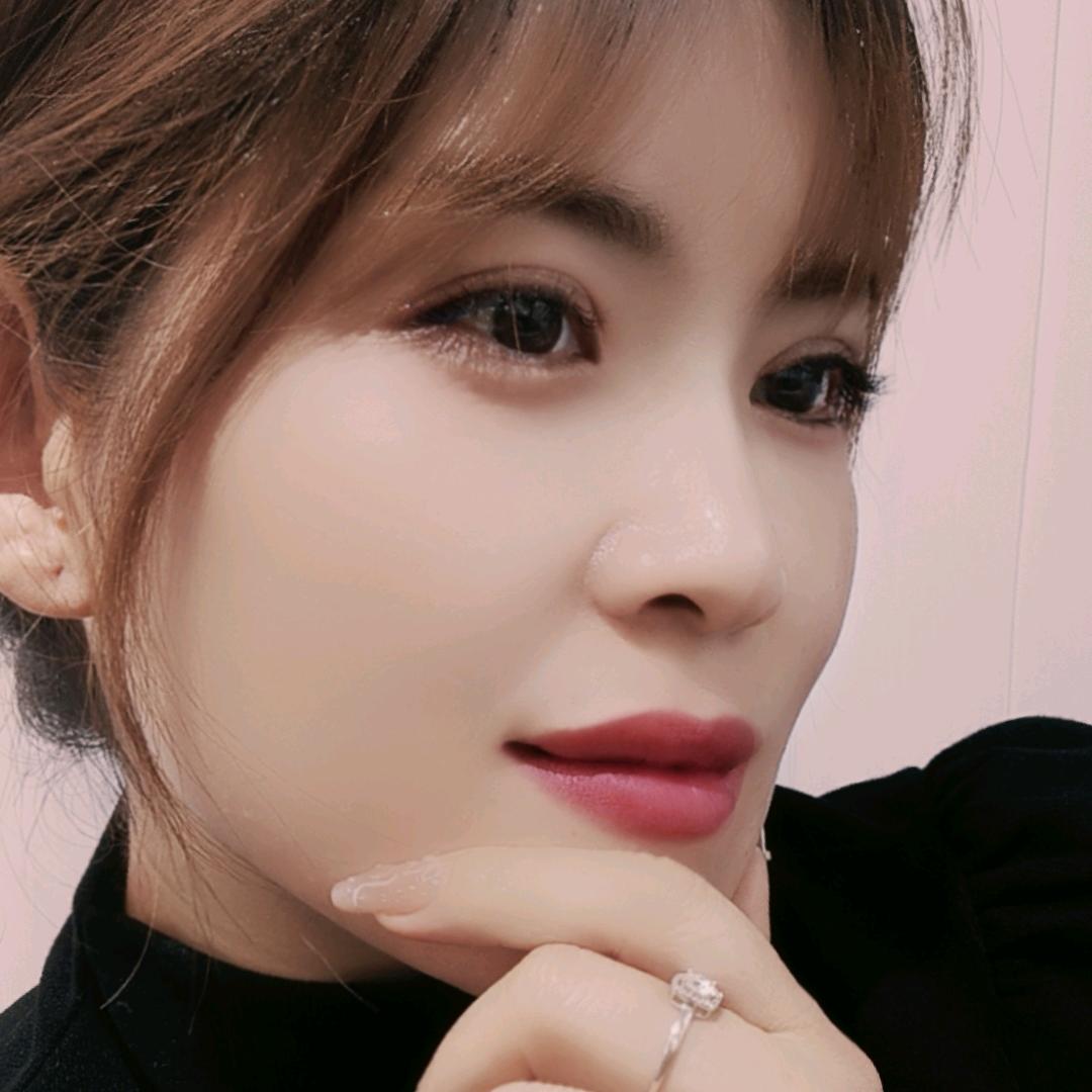 @主持人娅楠