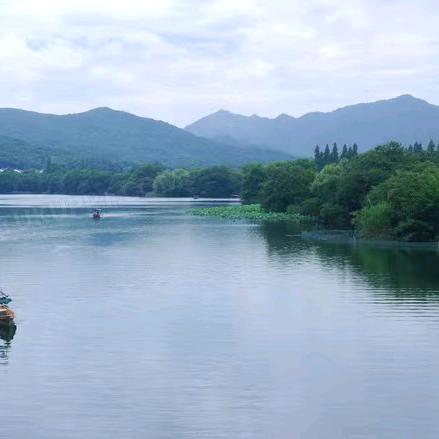 山高我为峰