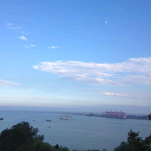 莫听穿林打叶声