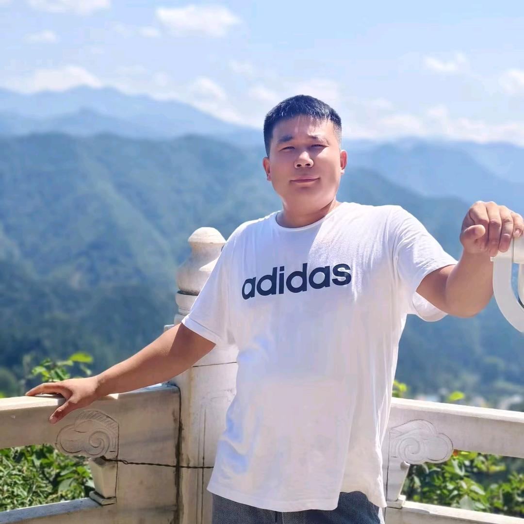 高何鹏牛羊肉店