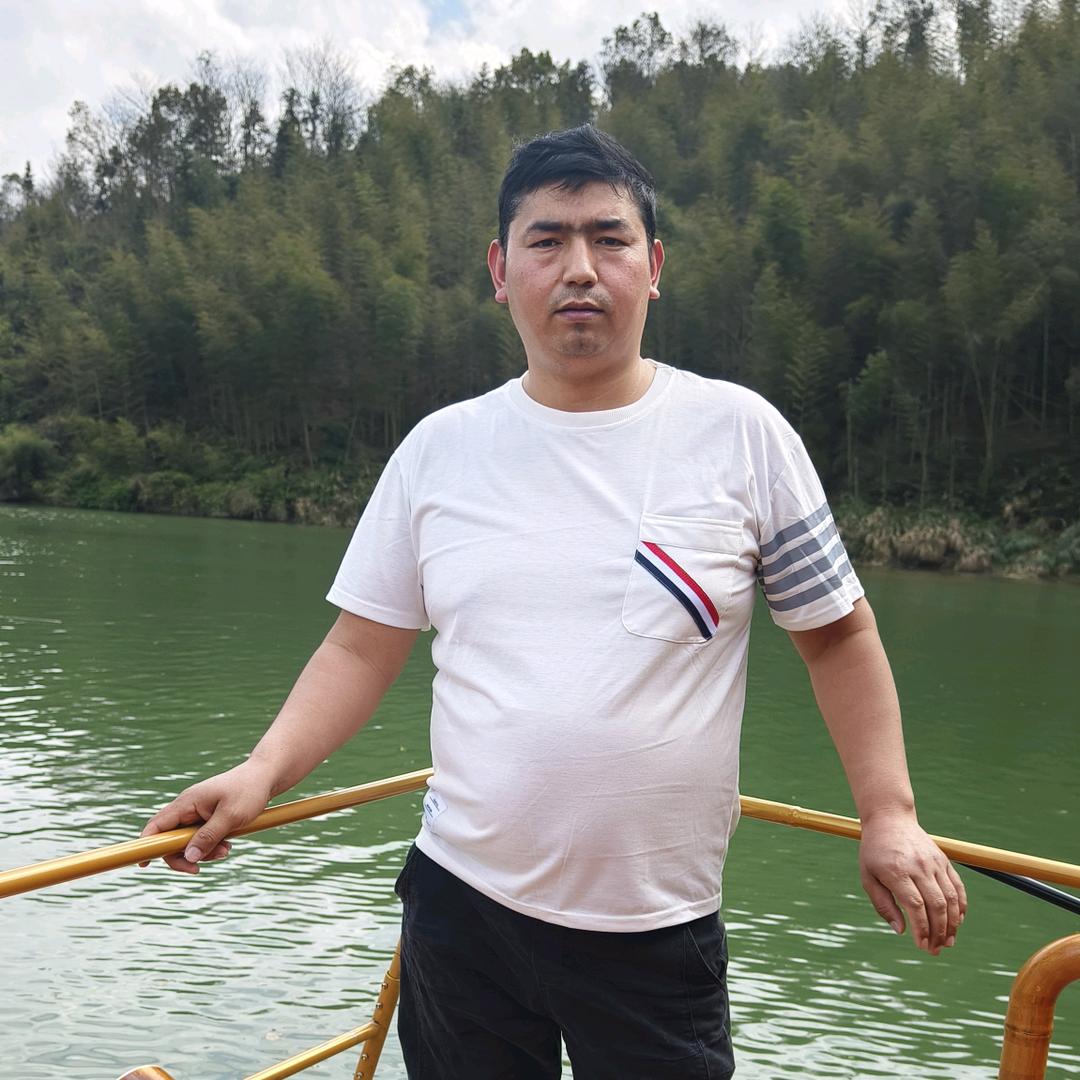 新疆兄弟新鲜烤羊肉 新鲜火锅店