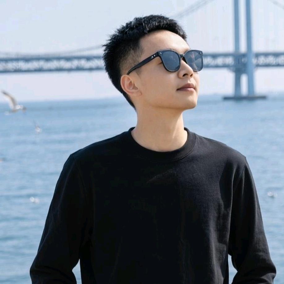 有糖就会笑的孩纸