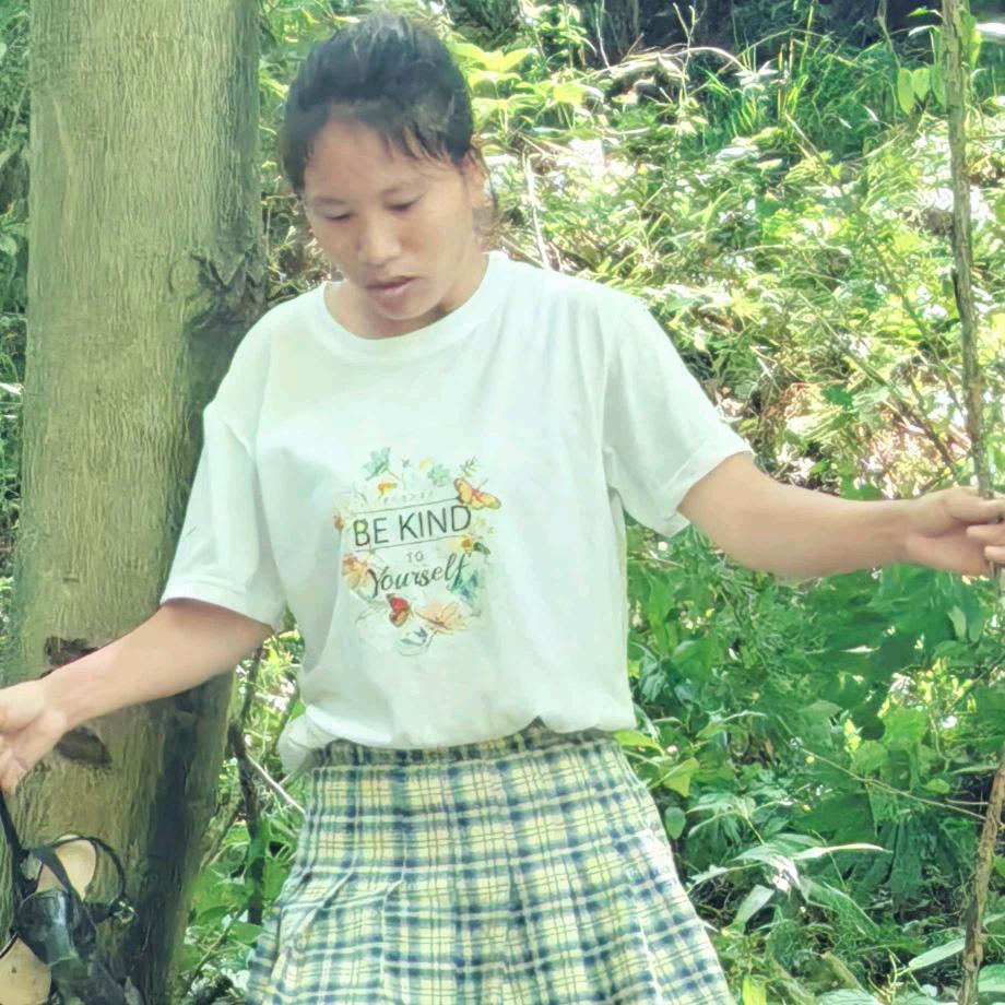 贵州兰兰()去奋斗。