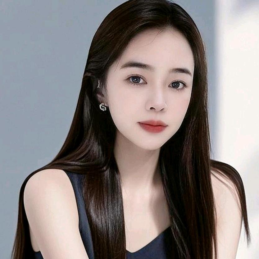 💞何小何💝🍀
