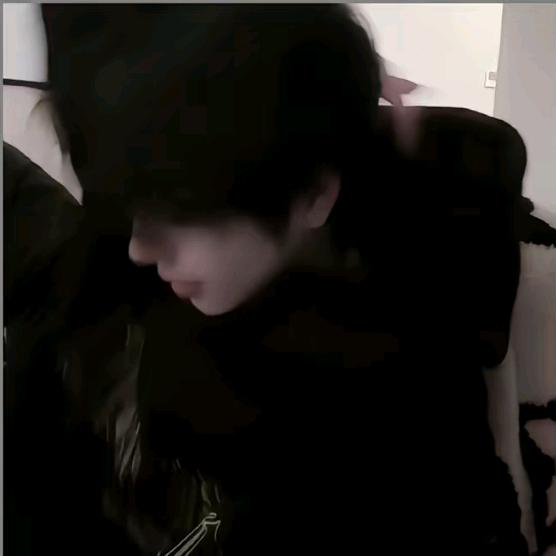 对方正在输入…