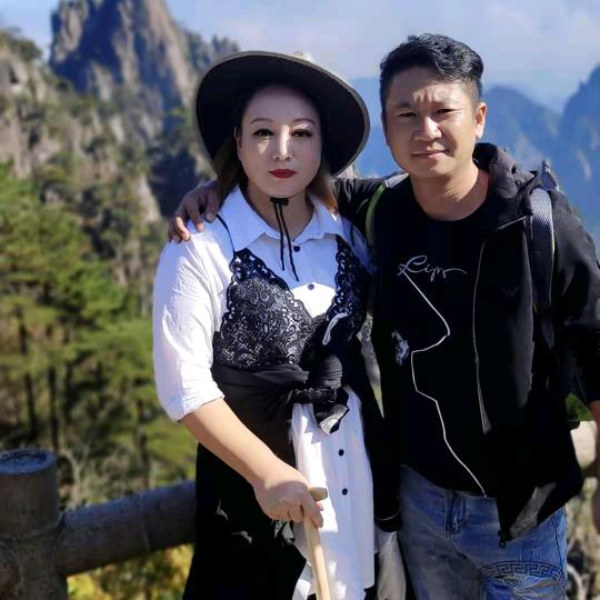 莲姐辉哥服饰4