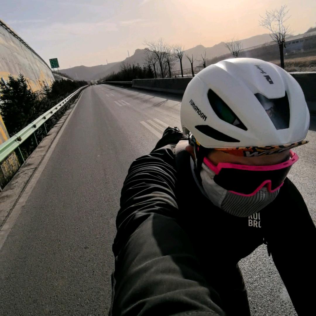 熊先生爱吃辣🍔