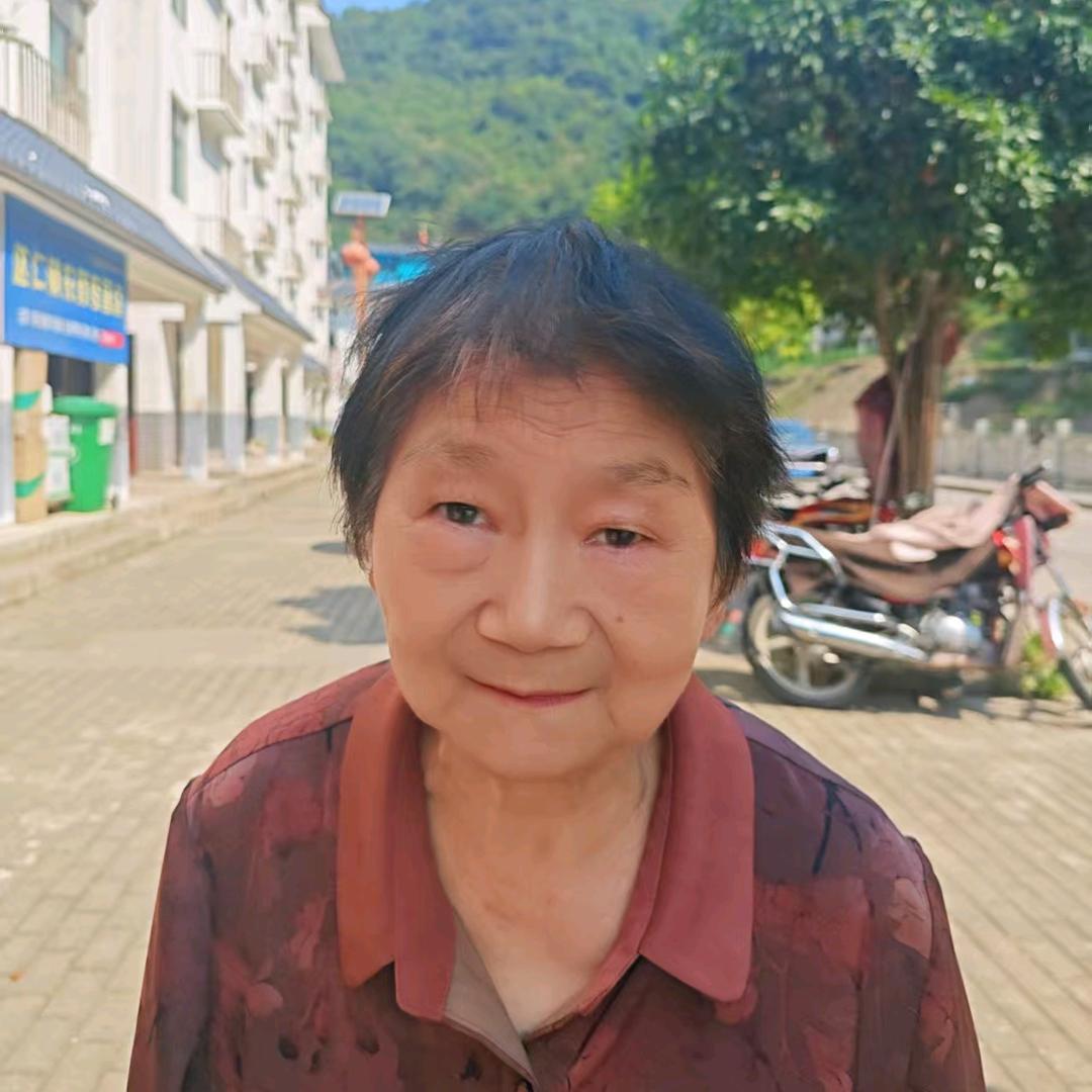 龚姐（晚上七点十分开播）