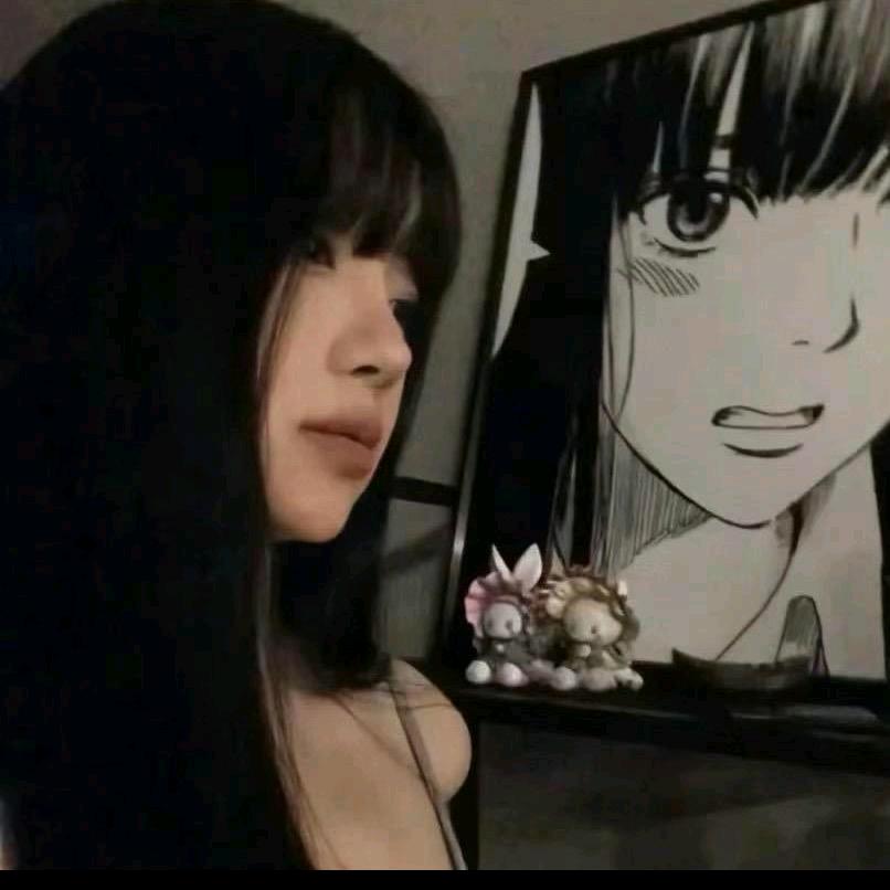 璐璐🍒