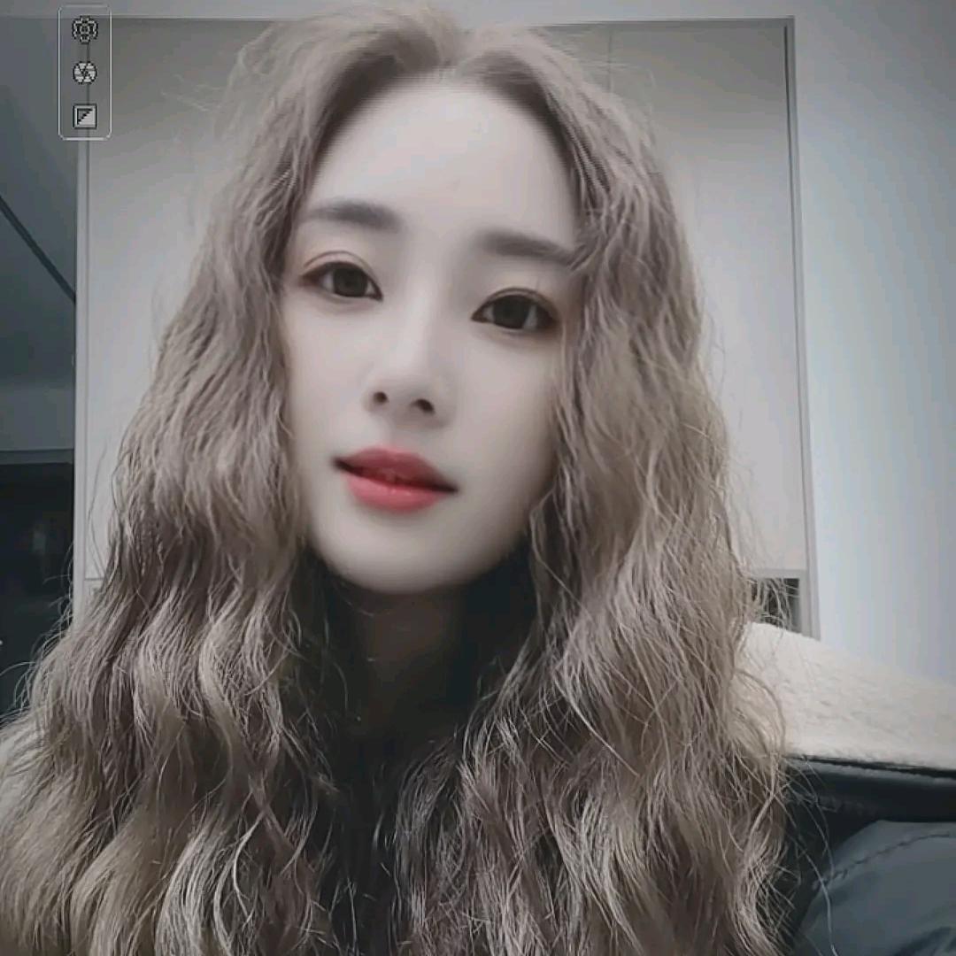 吉首市蝴蝶嫁衣婚纱礼服馆