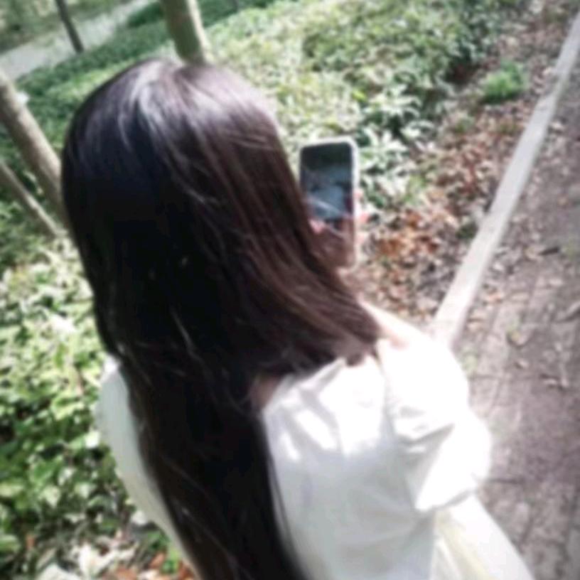 悲伤小咩.