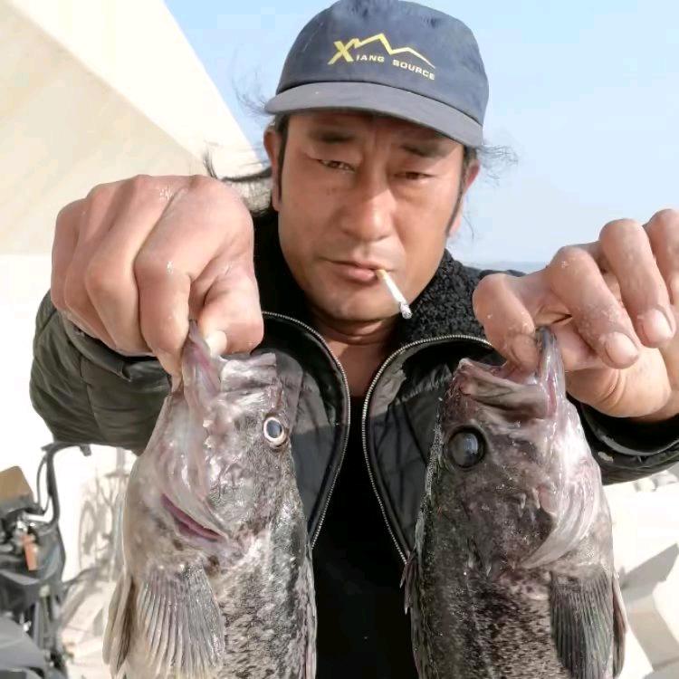 户外钓鱼撒网赶海大少