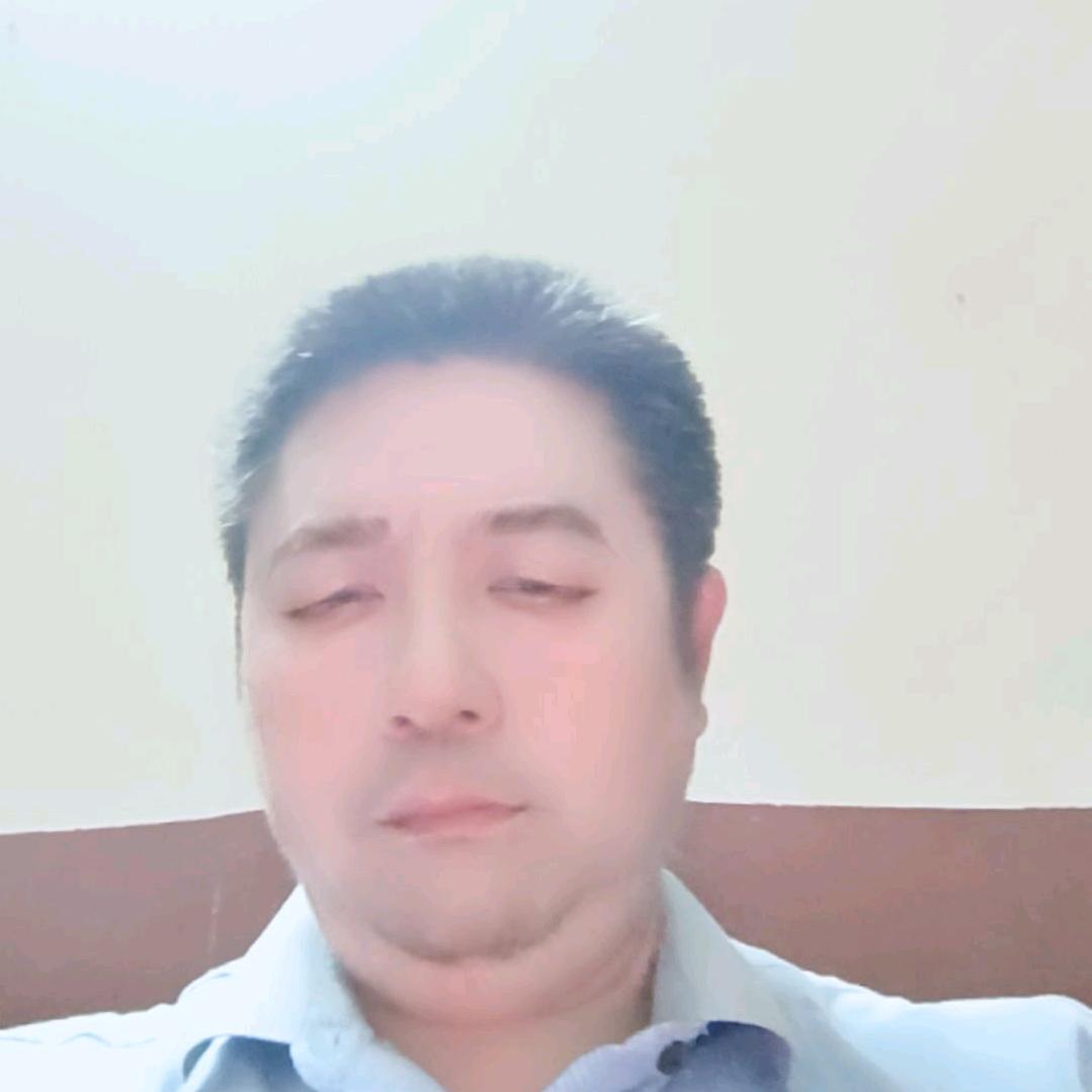 谭显万