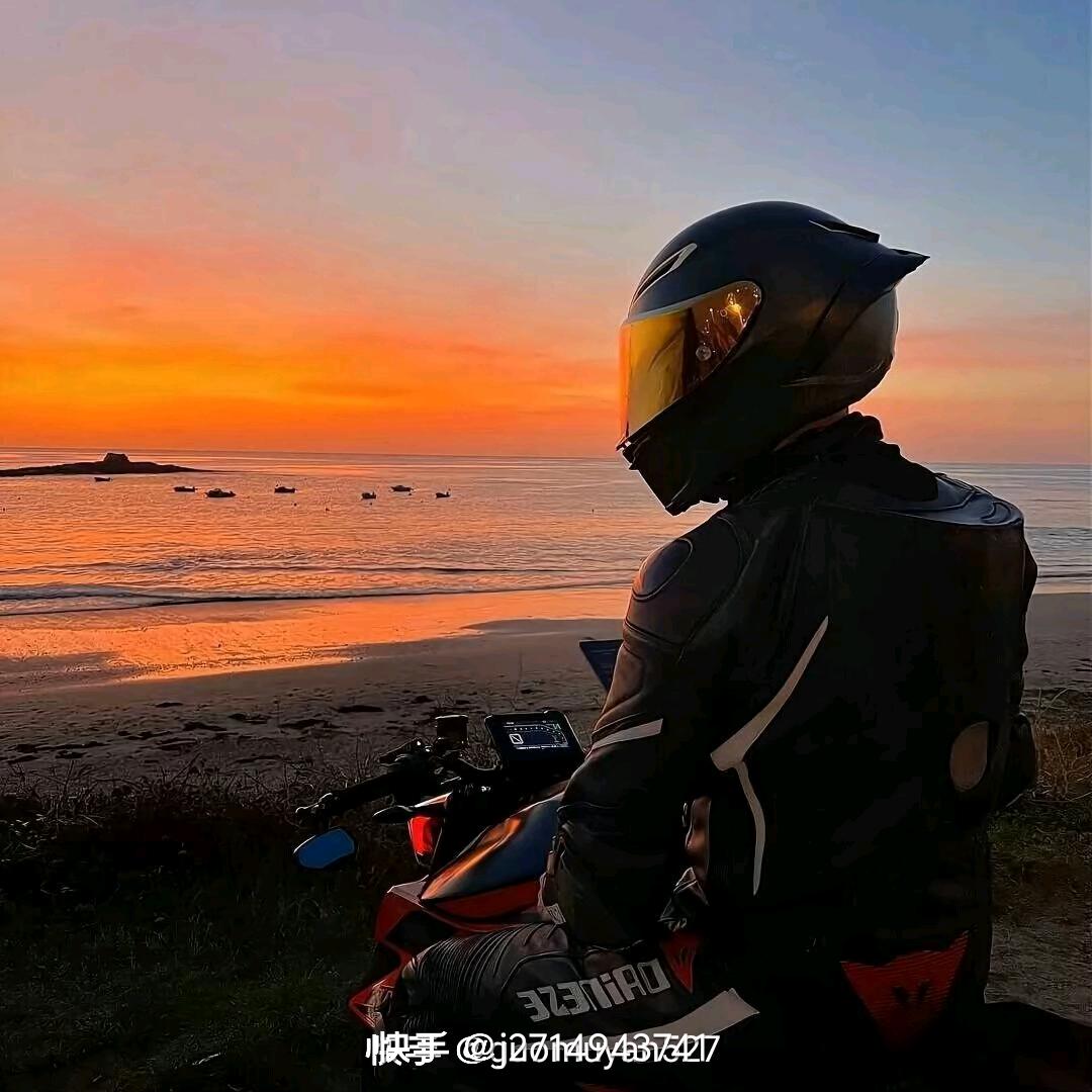 ℳ̶̶̶̶♡̶҉无名先生꧔ꦿ℘