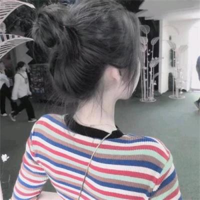 x爱睡懒觉的猫