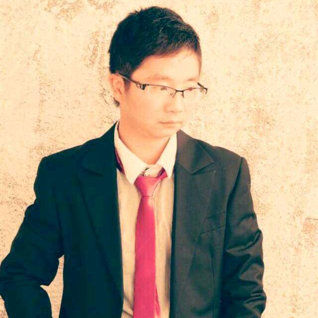 🙇眼镜哥哥👜