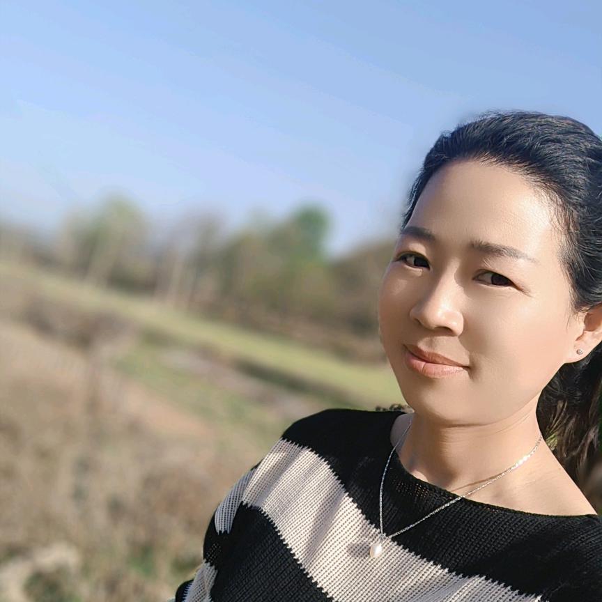 英子