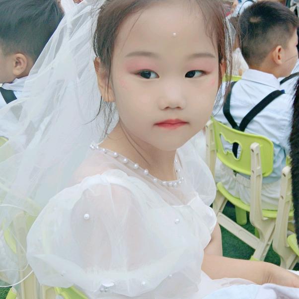 信都区小妞网上购物店