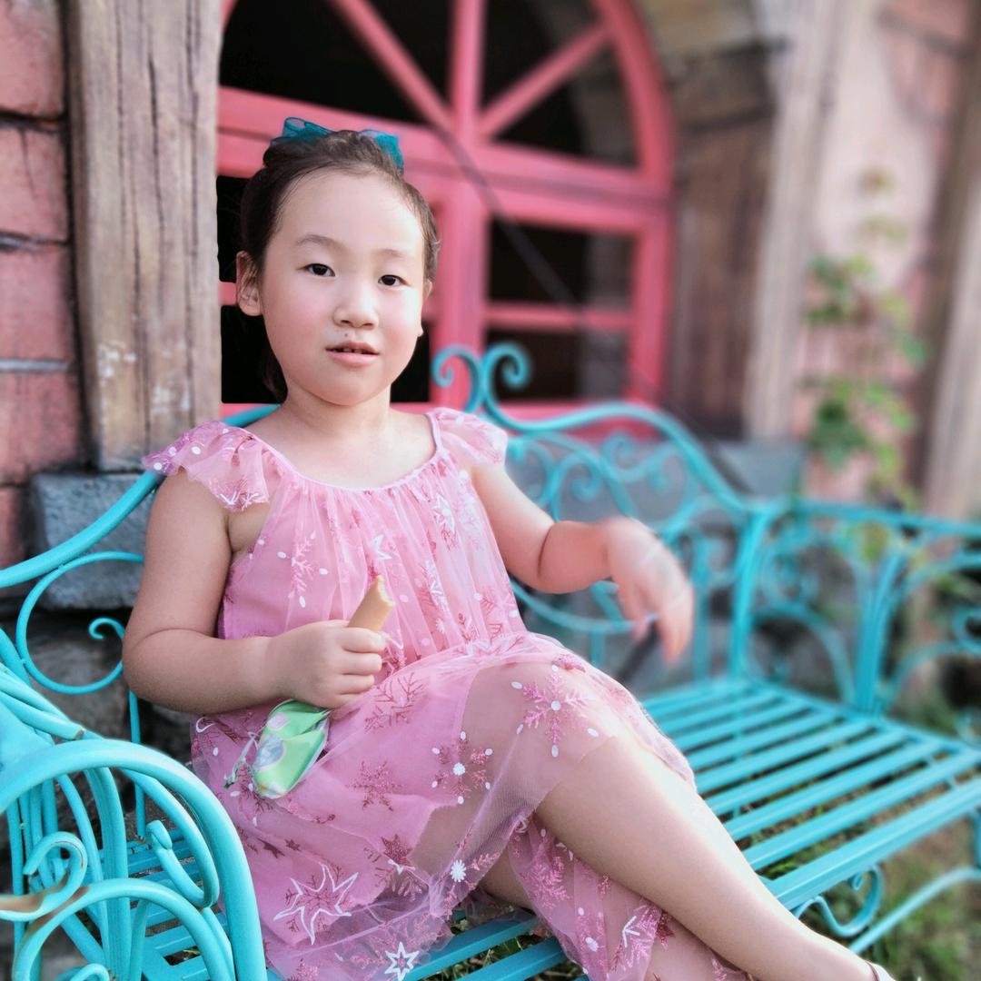 小小%婴儿肥%