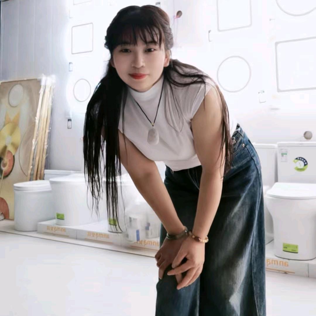 🌹庄艺月😄ྀི