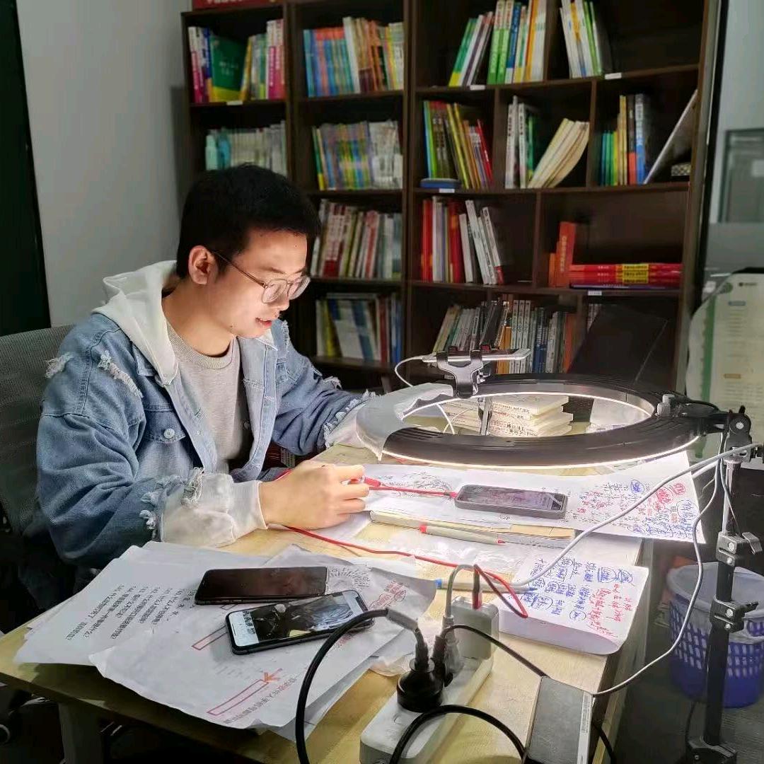 小火龙（草根运营）