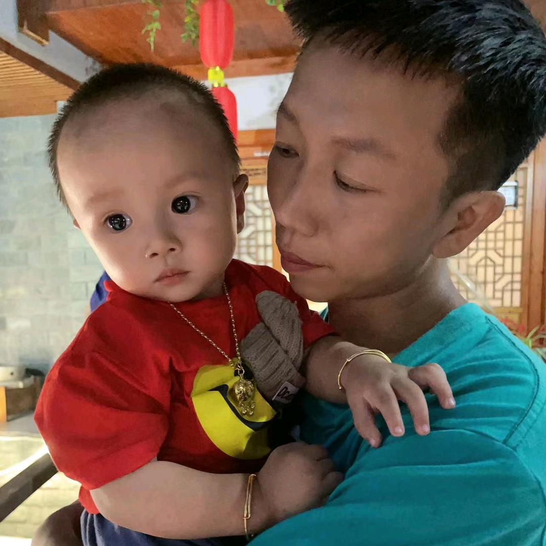 胖小伙