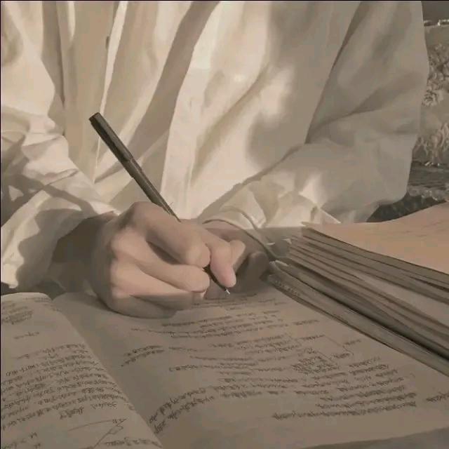 摆烂的大学生