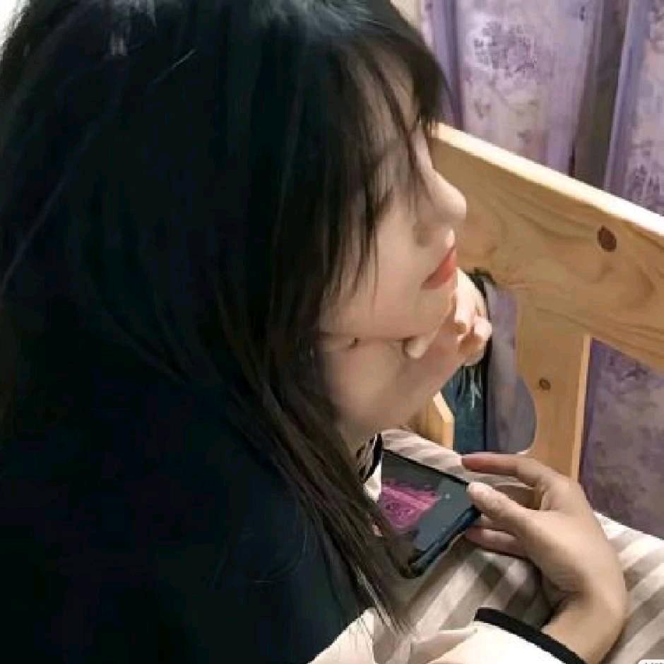 李佳䨮ʸᵃ