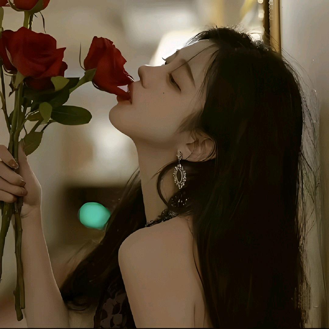 月亮上的垂耳兔