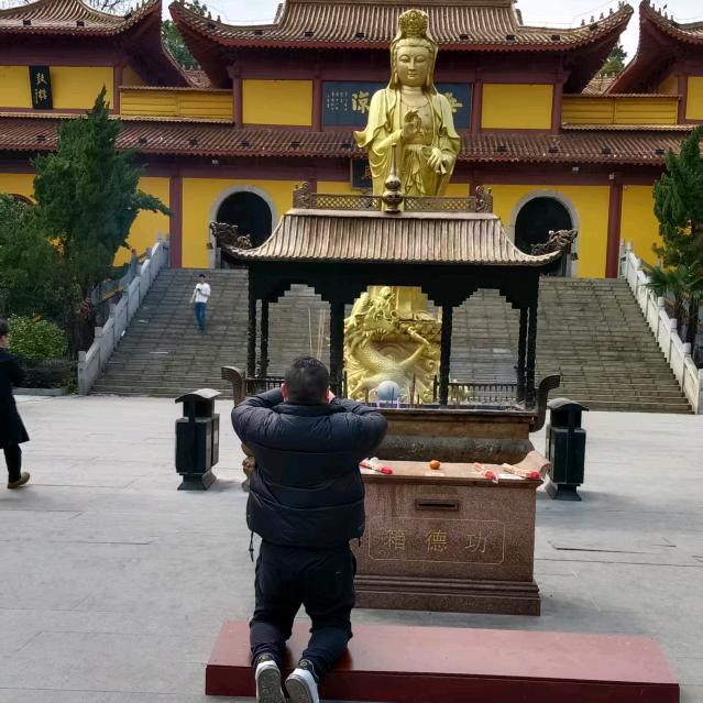 西装暴徒.
