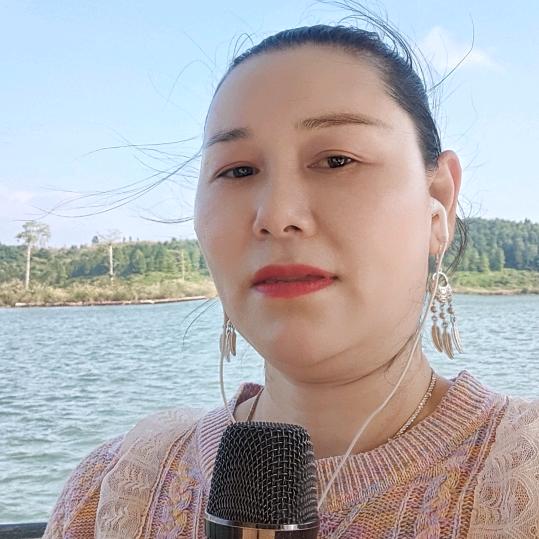 罗奕涵
