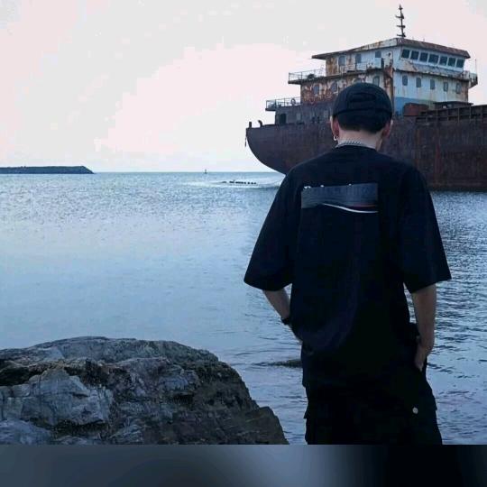 翻斗花园里最强的凹凸曼