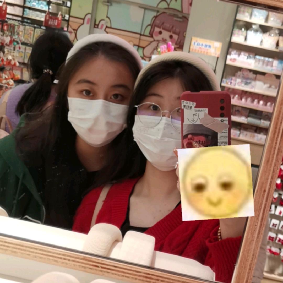 想摘月亮的汤圆🍐🐻🦁💚