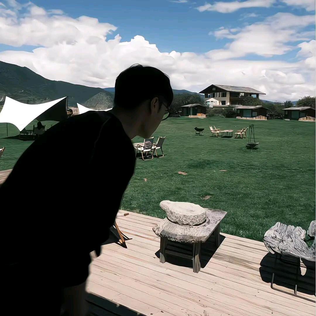 南客.