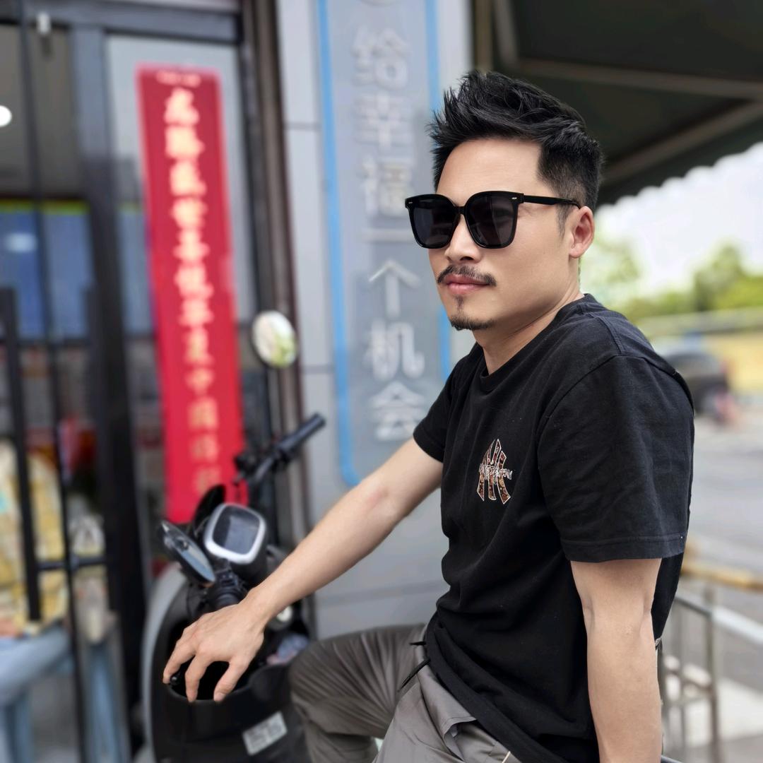 长沙双彩店雨哥