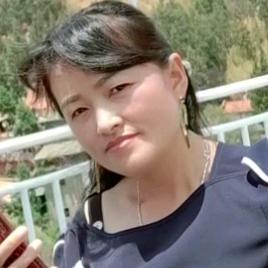 刘星彤奶奶带娃