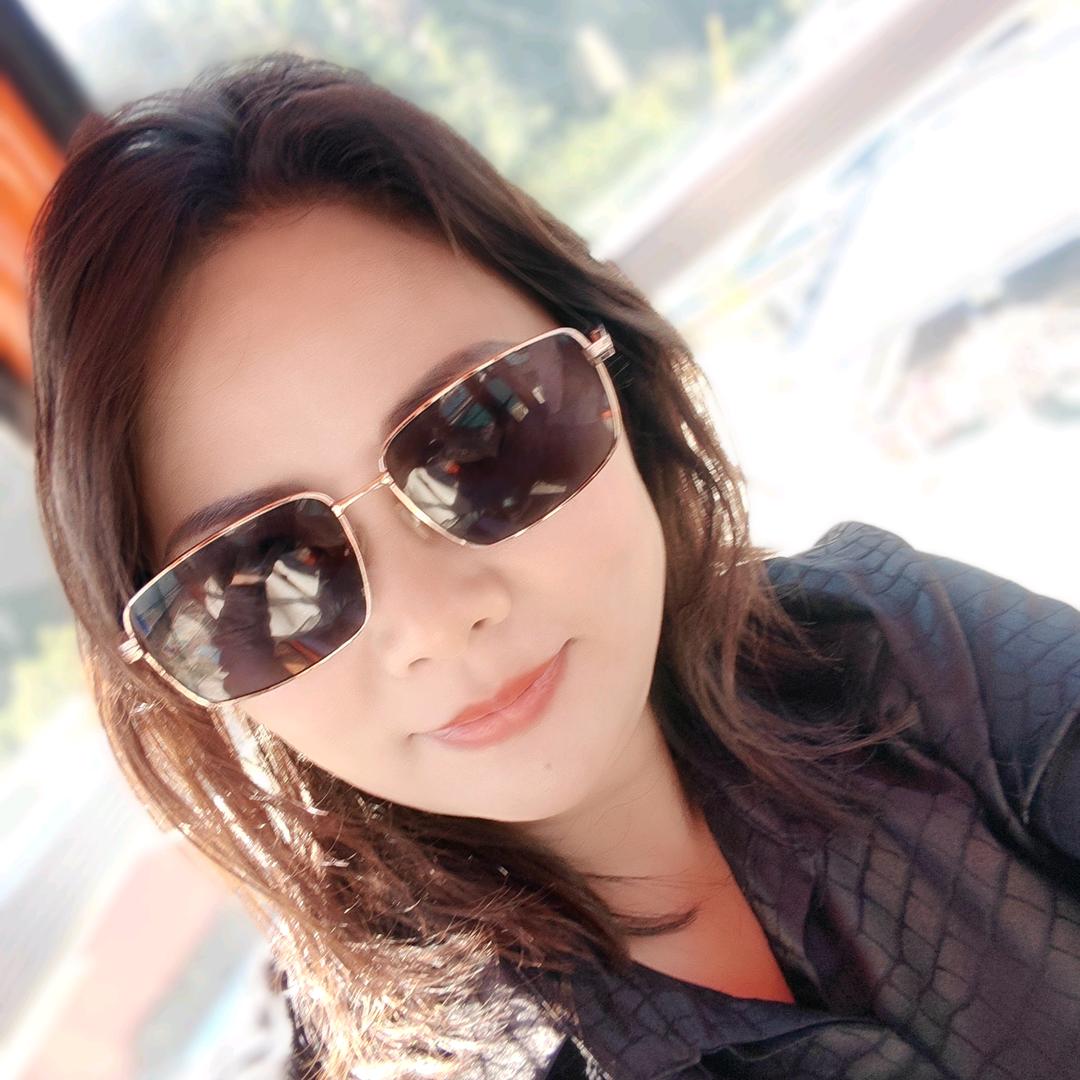 我是小微《腩士侣士徒手抗衰》