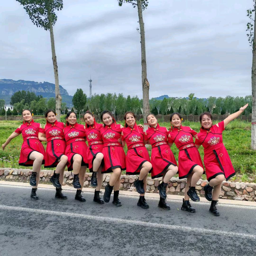 清晨@涉县前匡门清晨鼓舞队