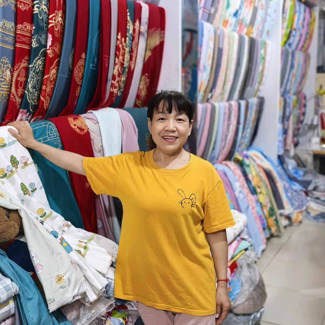 顺义小霞窗帘床上用品