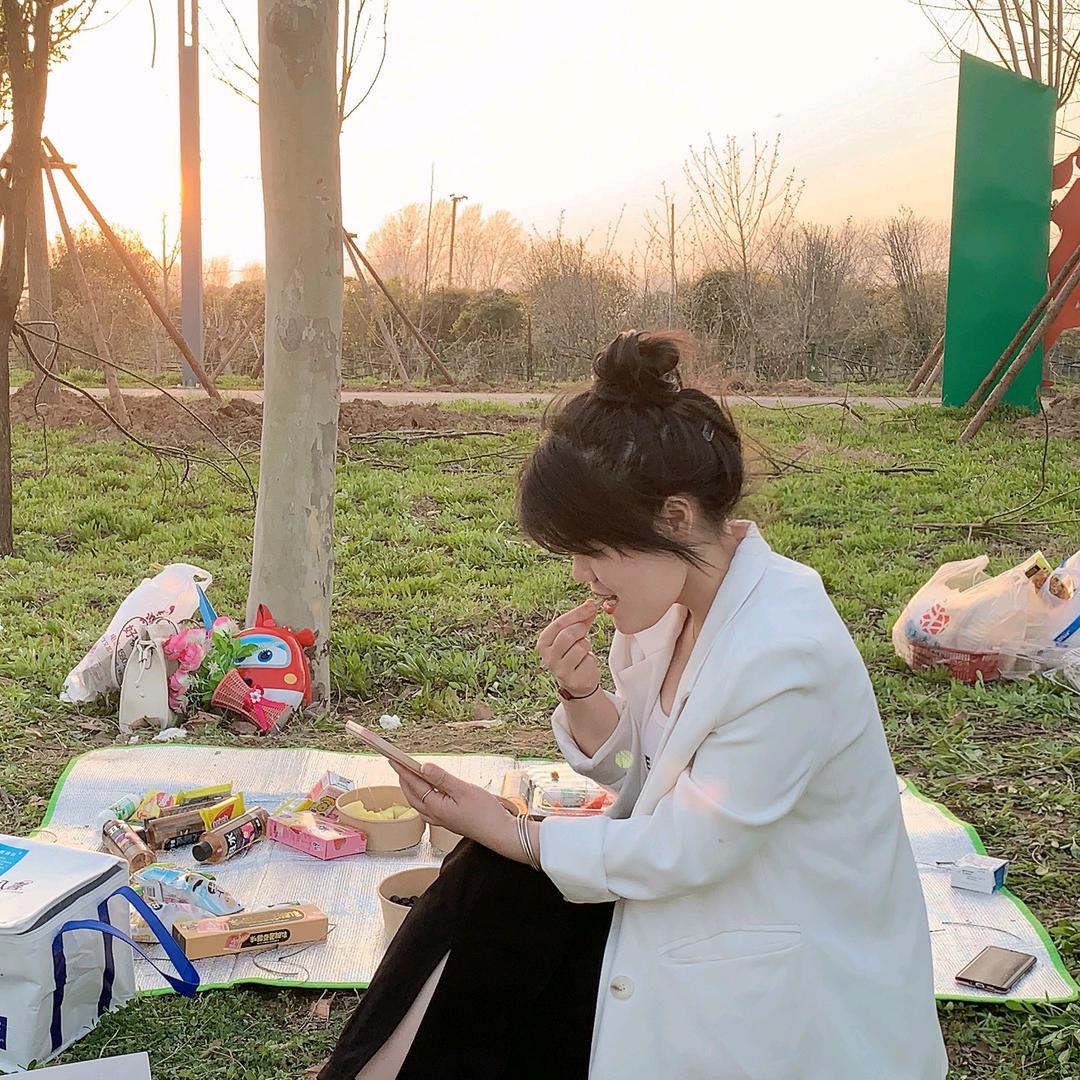 ～ 酒酿小妍子 ～（橱窗有好物分享）