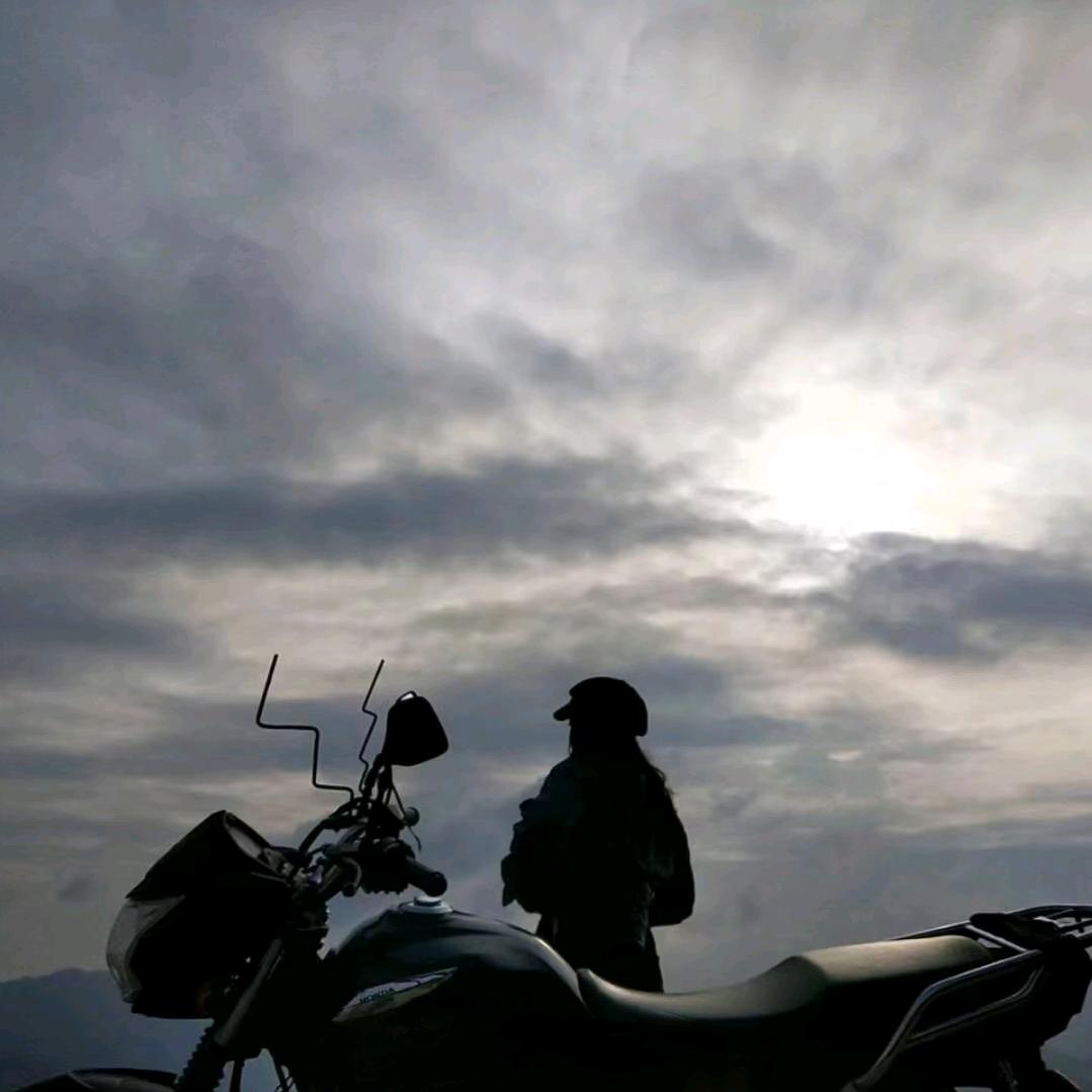 ℒฺℴฺνℯ̶ฺ⋆为你停刘