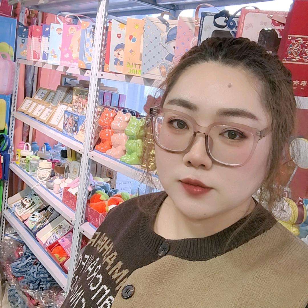 东胜屹贝童12岁生日回礼