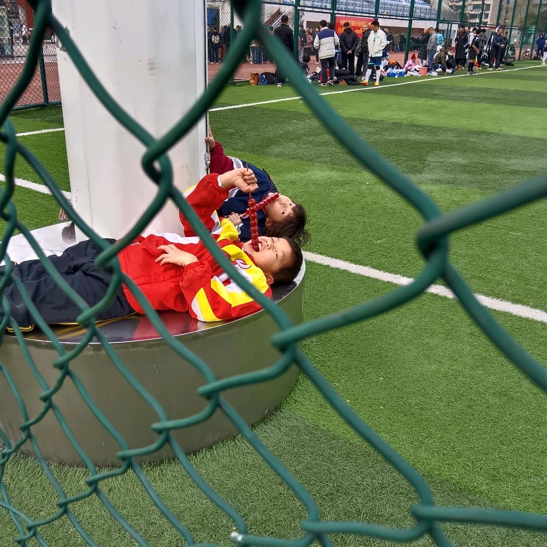 吴培容:早上9点半