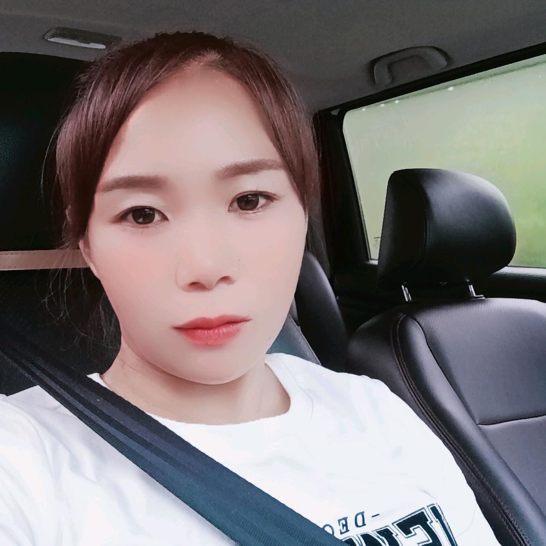 竹马之友卫生巾批发小吴:方丽欣超森