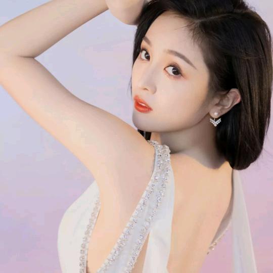 贺...玲