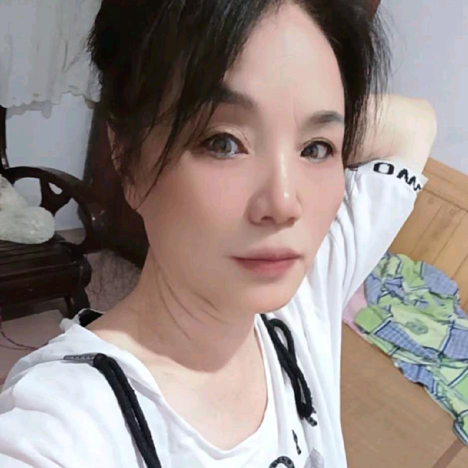 章优兰。