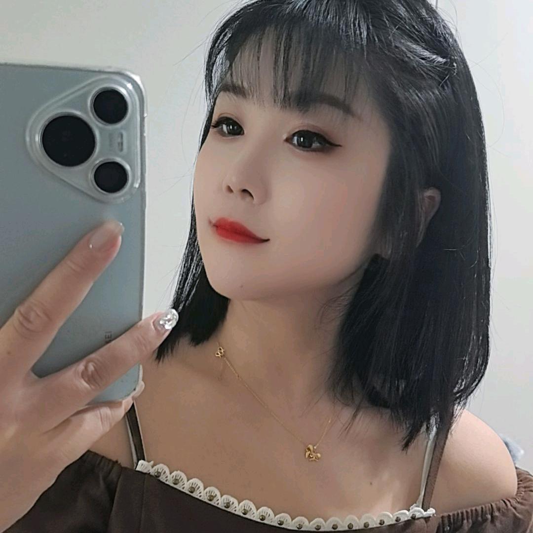 💞兜里半🍡颗糖 🫰