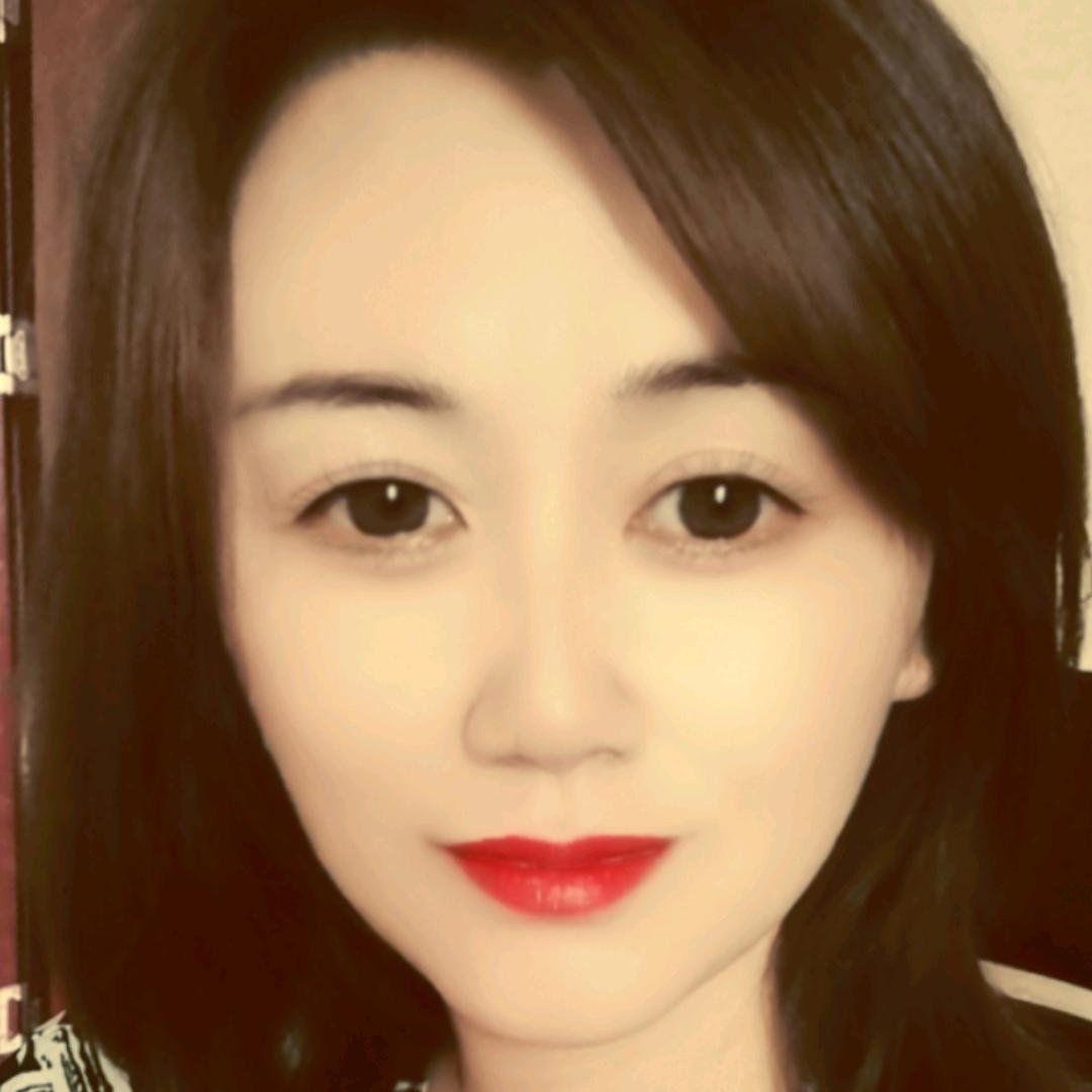 @秋妮