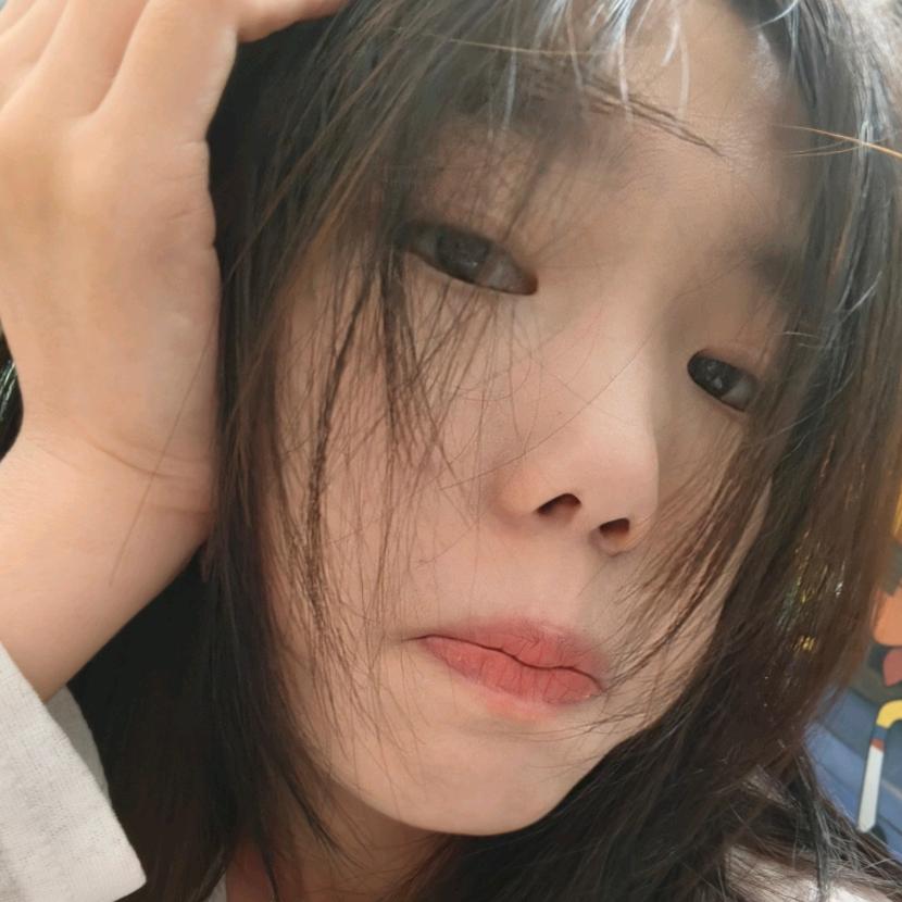 喝点小茶。